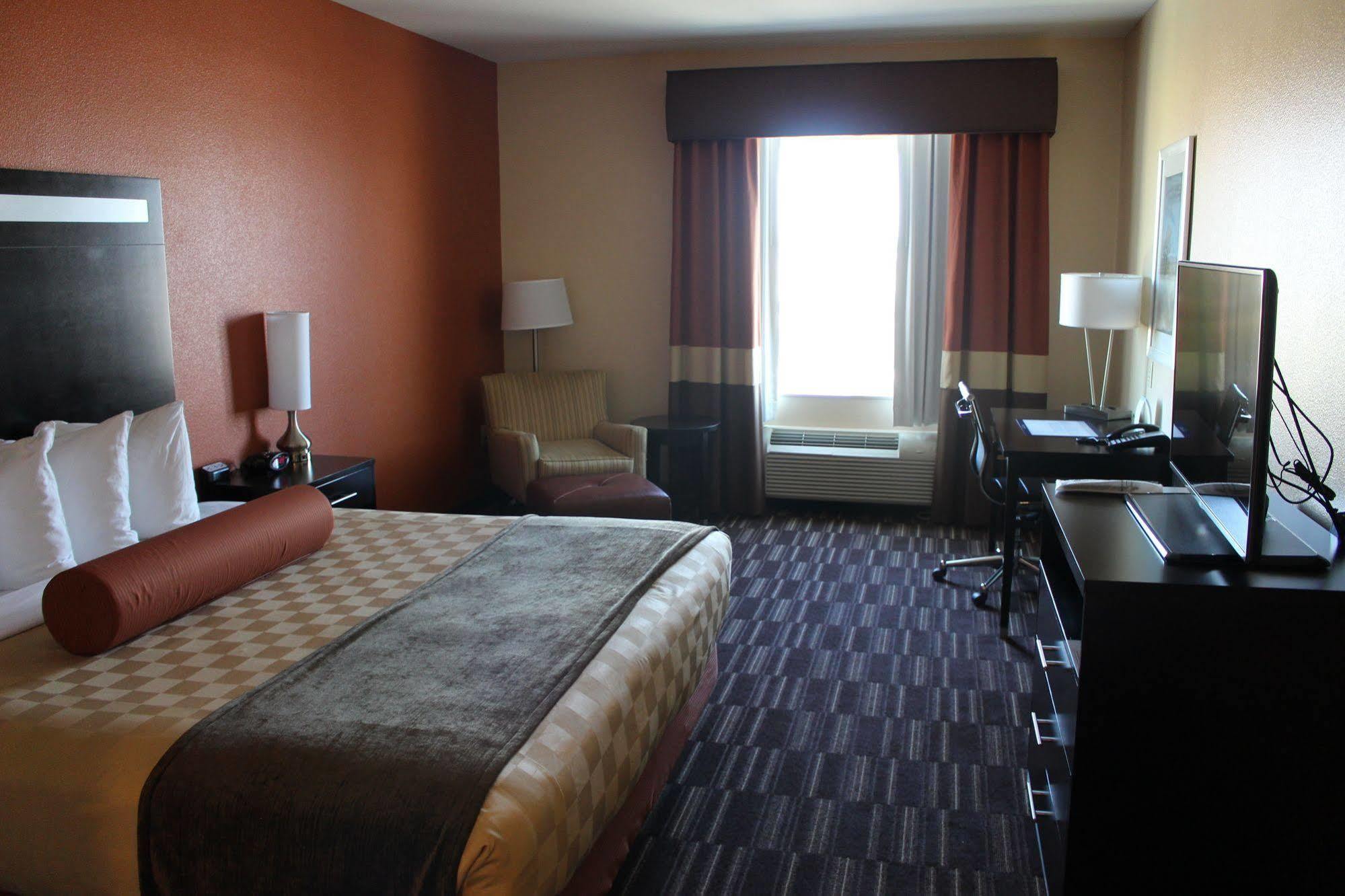 מלון Wyndham Garden Lancaster Ca מראה חיצוני תמונה